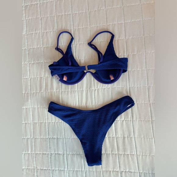 SHEIN Swim Basics Solid Underwire Bikini Swimsuit - Picture 5 of 6